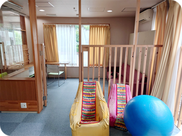 遊具のある部屋